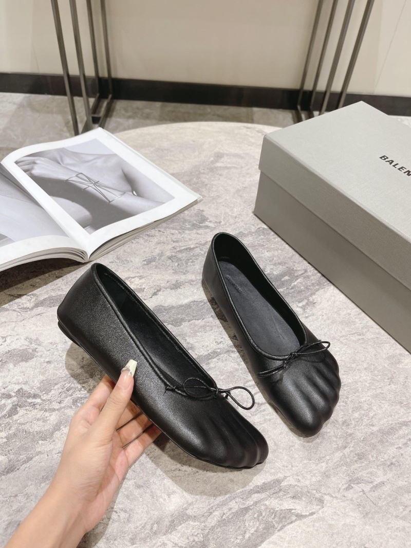 Balenciaga Low Shoes